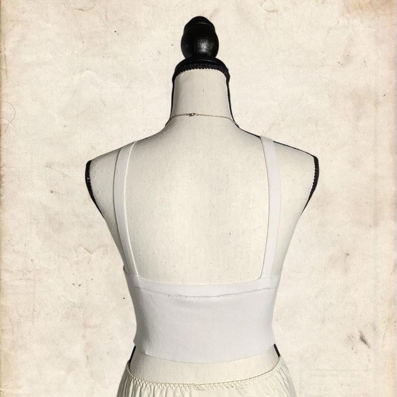 White Ribbed Crop Top - Picture 3 of 9